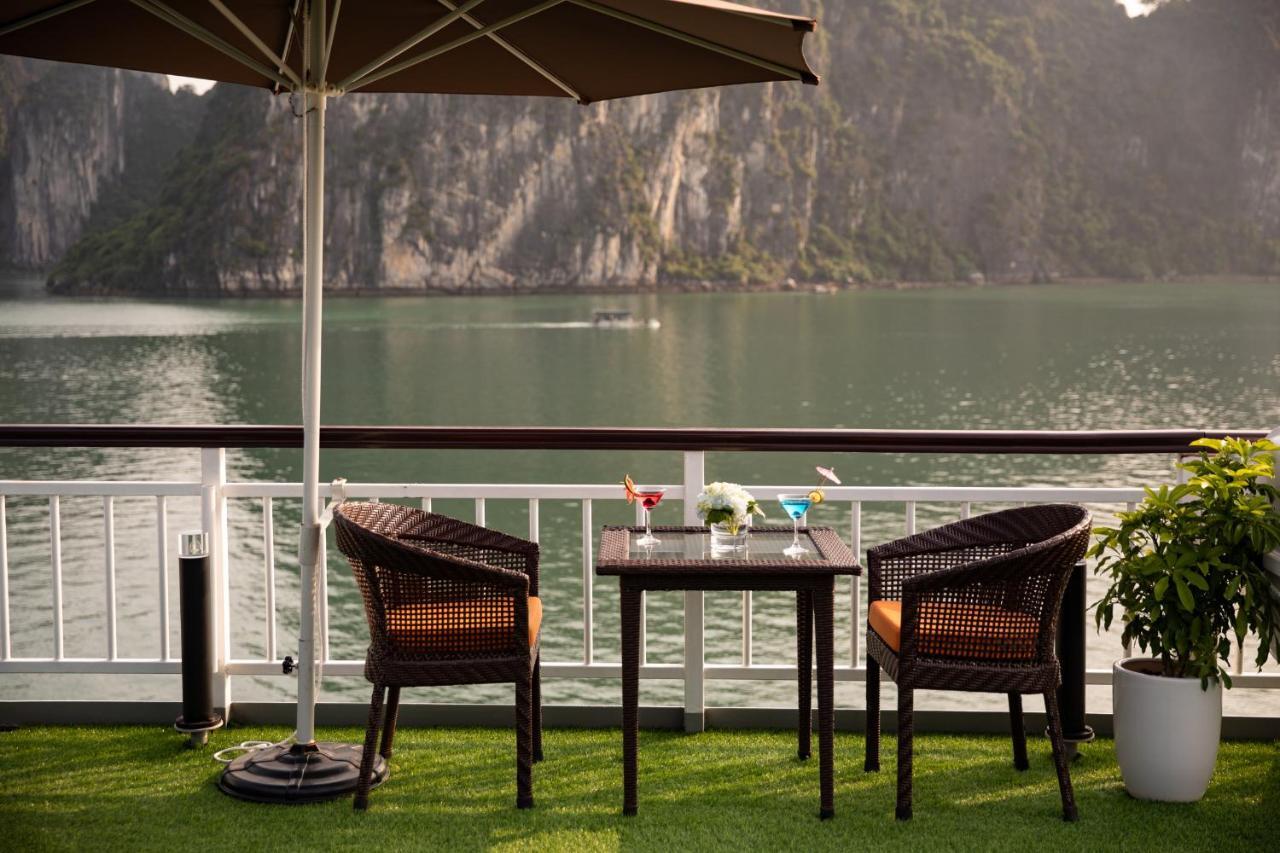 Dora Cruise By Hag Hotel Ha Long Exterior photo