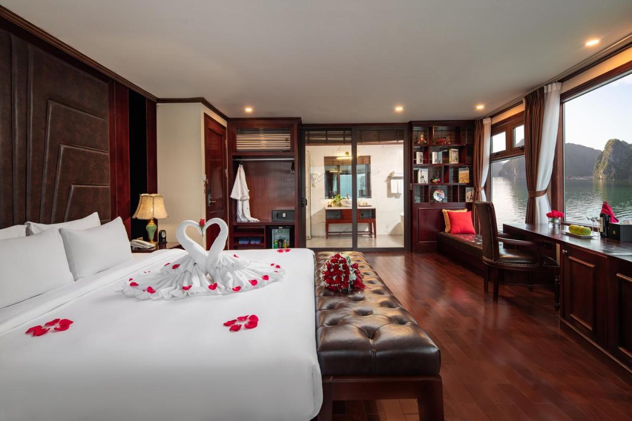 Dora Cruise By Hag Hotel Ha Long Exterior photo