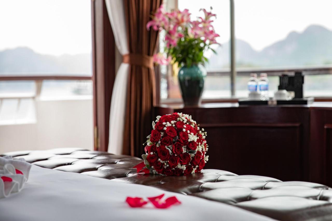 Dora Cruise By Hag Hotel Ha Long Exterior photo